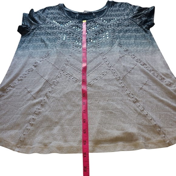 Miss Me By Buckle Womens Rhinestone Embellished Ombre Geometric Top – Size Large - Picture 9 of 9